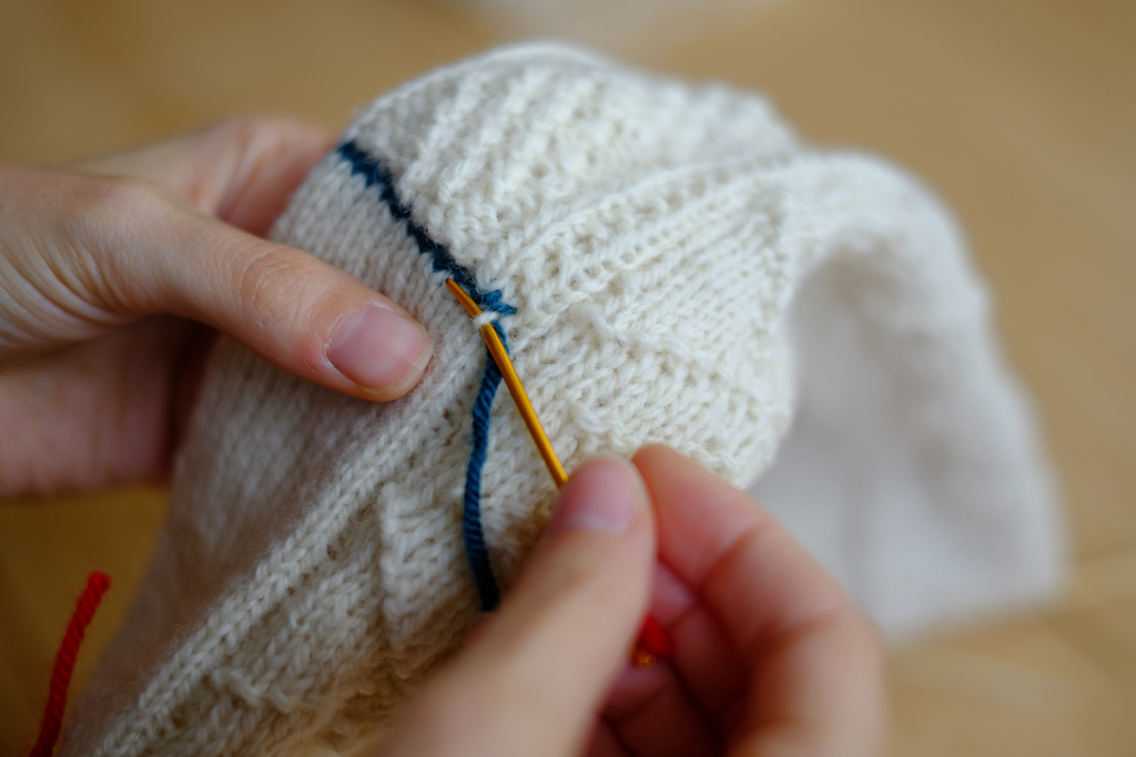 aspen socks & legwarmers: making modifications & try on as you go ...
