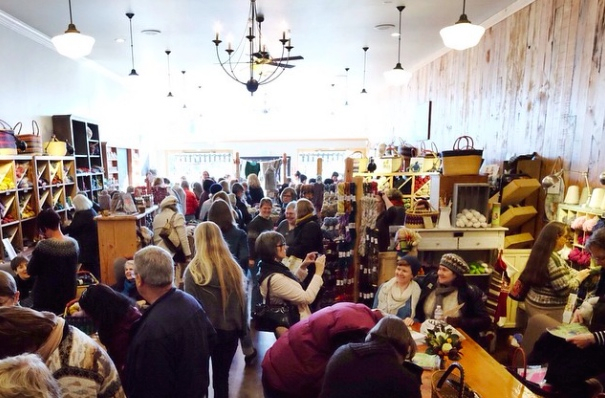 e4e6c599519a7349-toltanniversary2