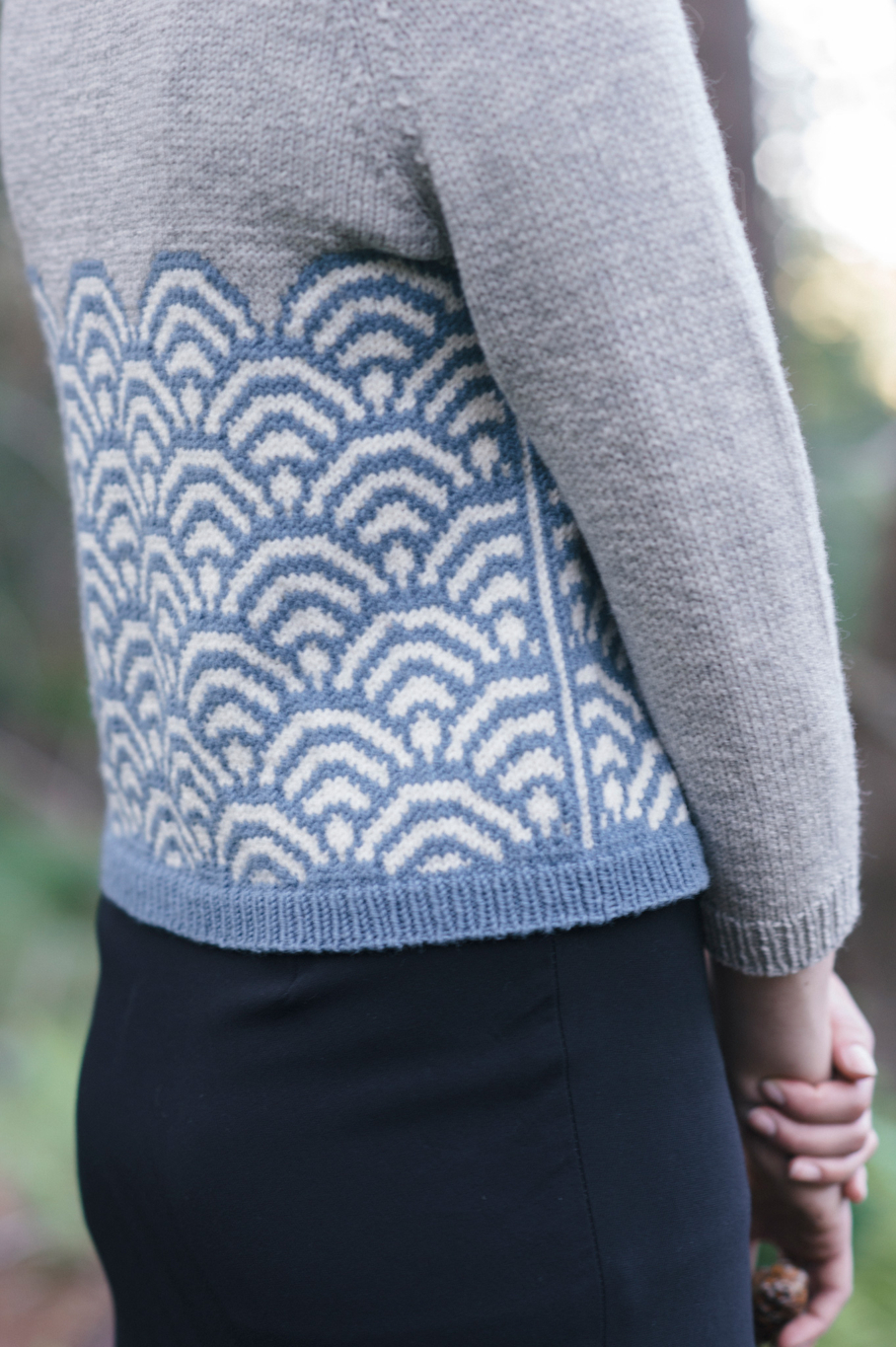 8a7ab8b9c492c03c-quince-co-svana-dianna-walla-knitting-pattern-chickadee-2