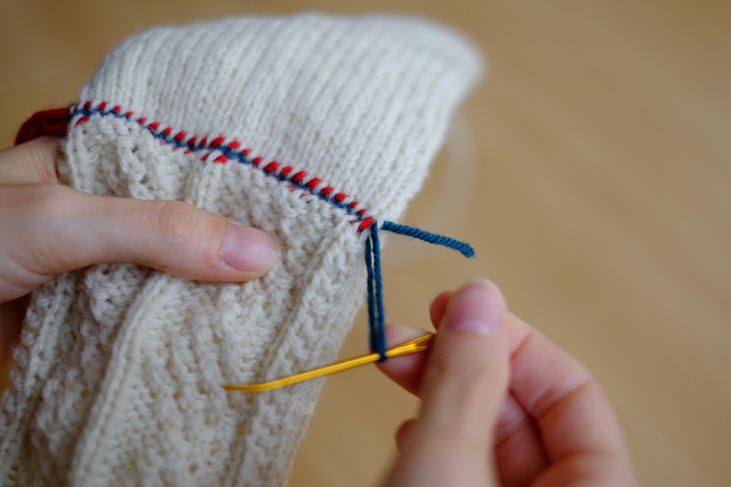 aspen socks & legwarmers: making modifications & try on as you go ...
